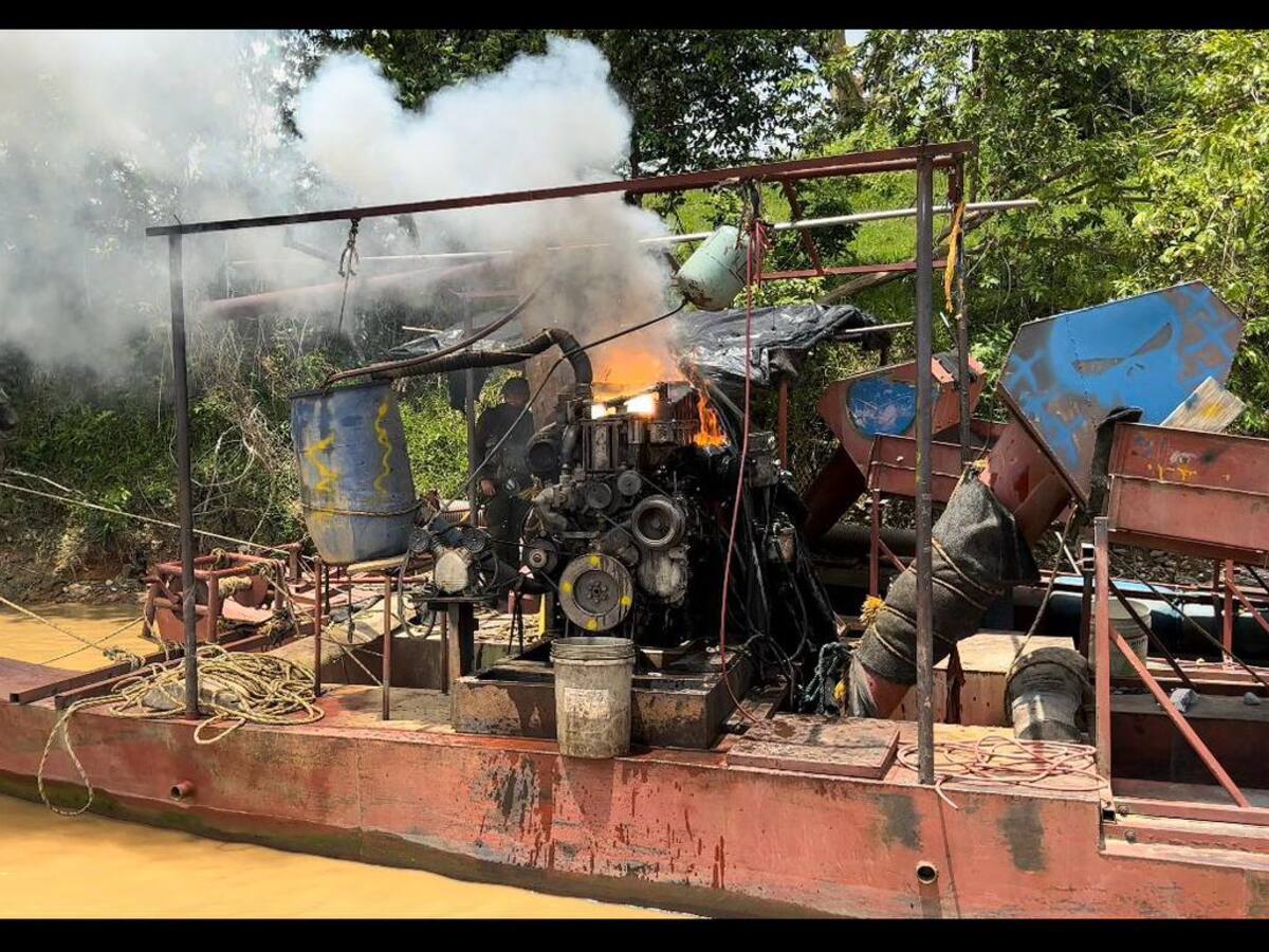 Destruyen tres unidades mineras a orillas del río Cauca entre Cáceres y Caucasia
