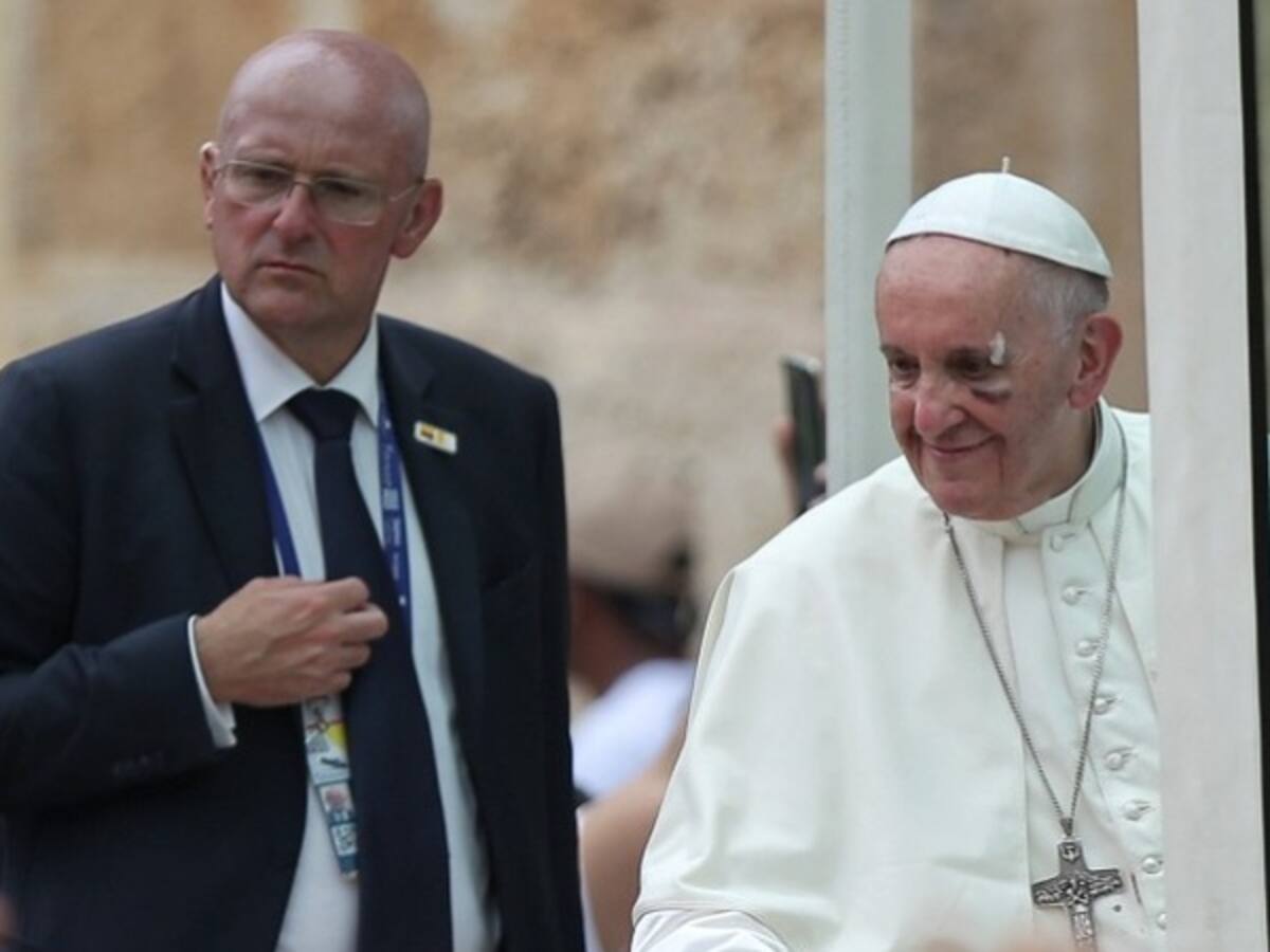 Los memes que dejo la “puñada” del papa