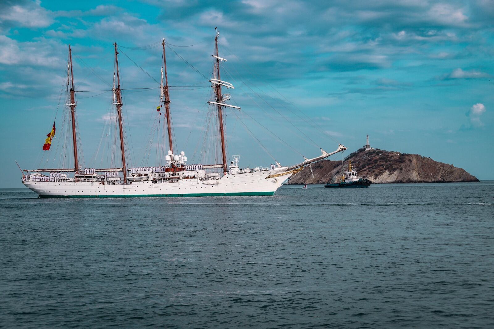 Llegada del buque ‘Juan Sebastián de Elcano’ a Santa Marta . Alcaldía Distrital
