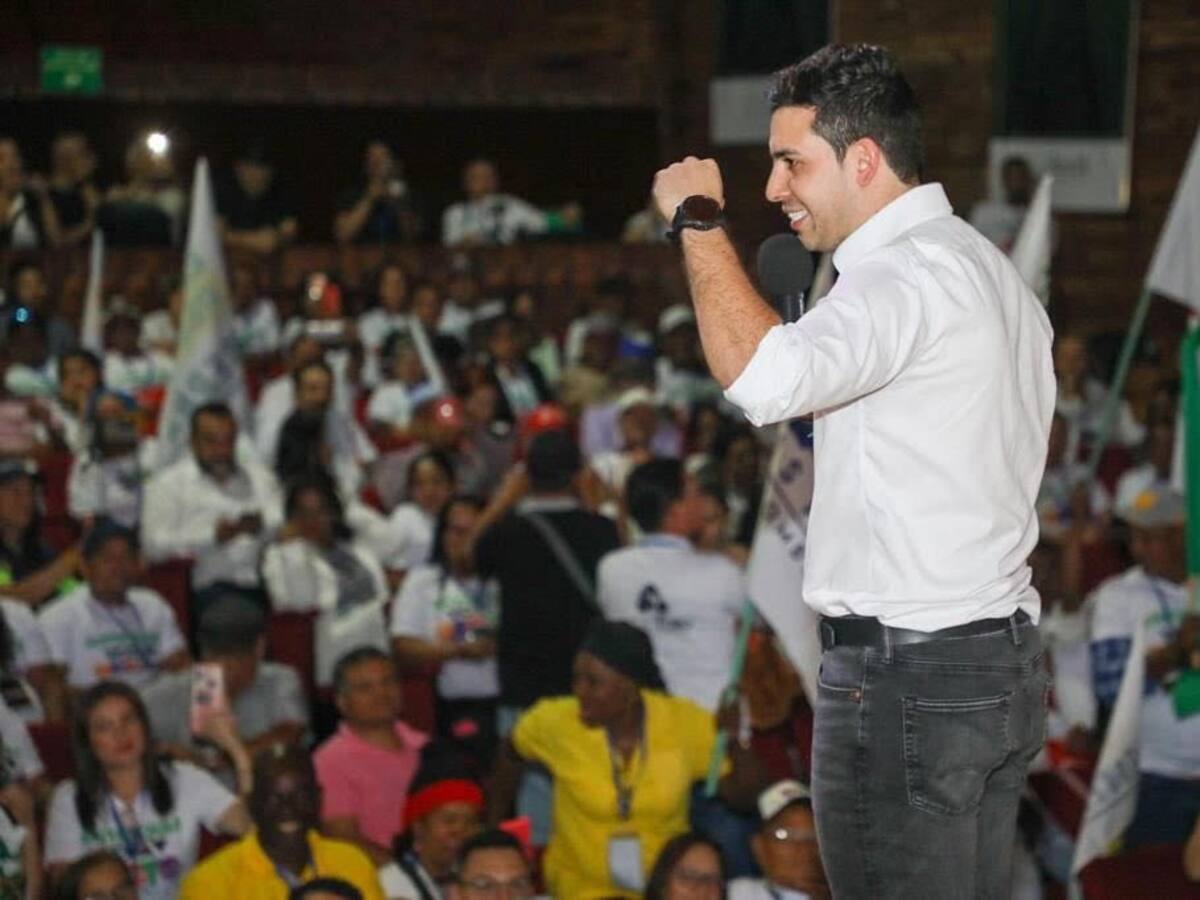 El Pacto Histórico apoyará a Esteban Restrepo en su campaña a la Gobernación de Antioquia