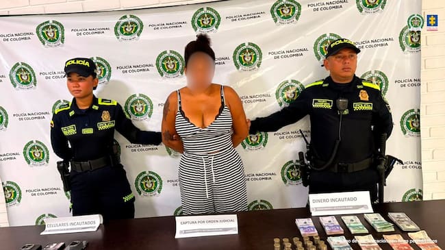 Mujer capturada por el hurto de 1.600 millones en casas donde trabajaba como empleada del servicio- foto Fiscalía