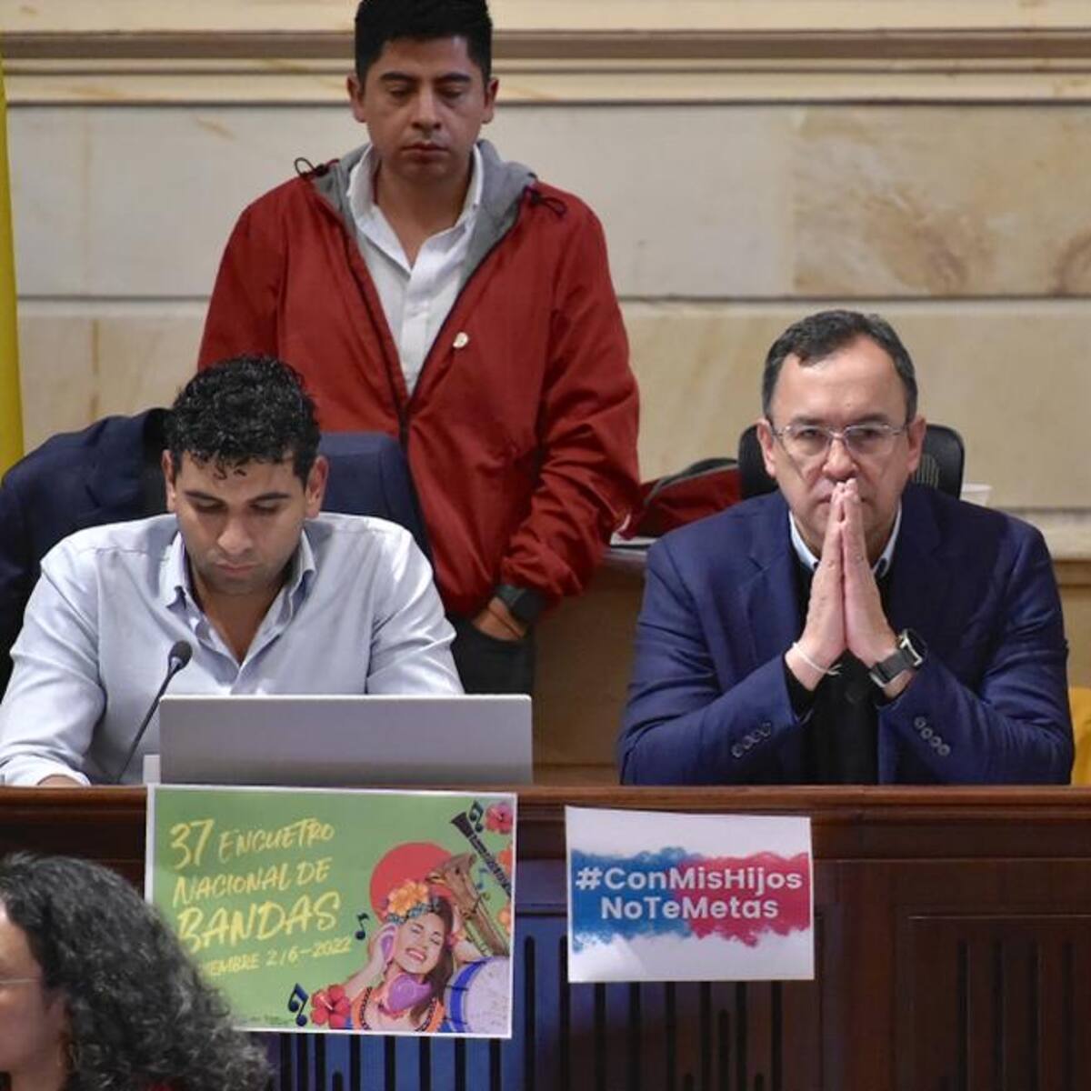 MinInterior: “No quedan cerradas las puertas de paz a ninguna ruta de violencia”