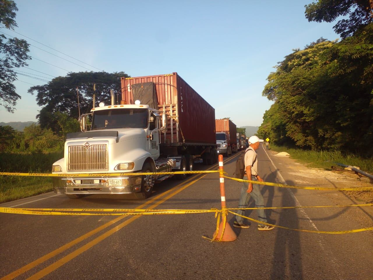 Dicen que estarán protestando hasta que llegue una comisión del Gobierno para establecer una hoja de ruta en donde se beneficien campesinos de la subregión. Cortesía