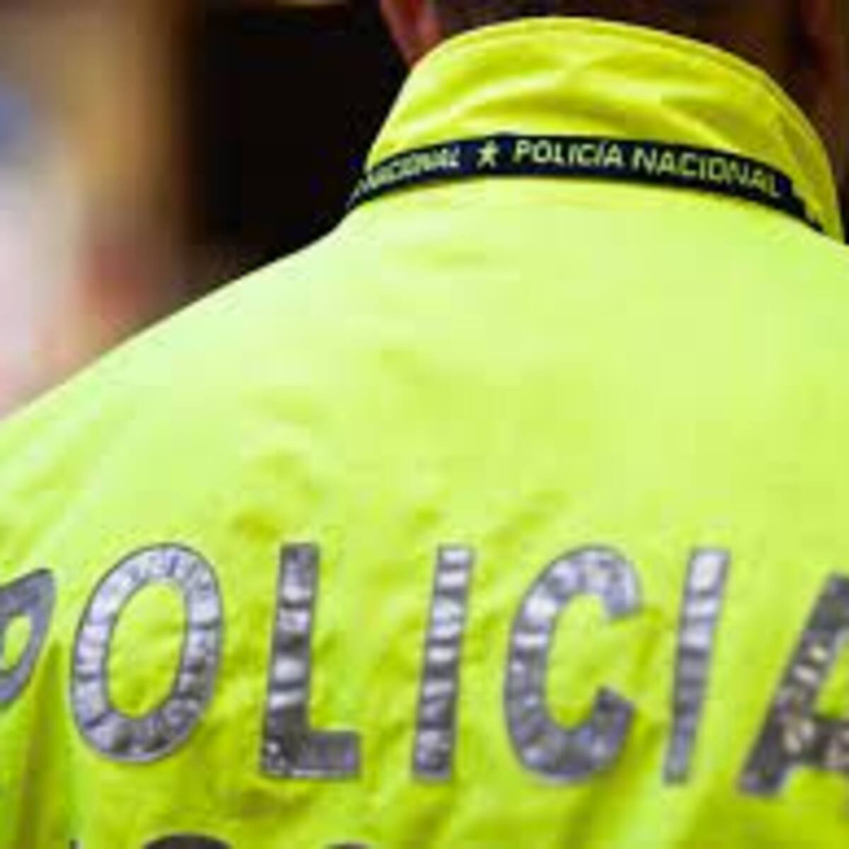 Tres policías están encarcelados por extorsionar a una mujer acusada de robo en Medellín