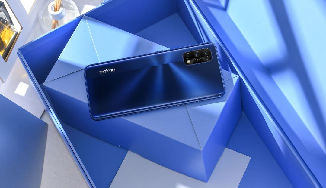 Diseño del Realme 7 Pro, un smartphone que incorpora carga súper rápida