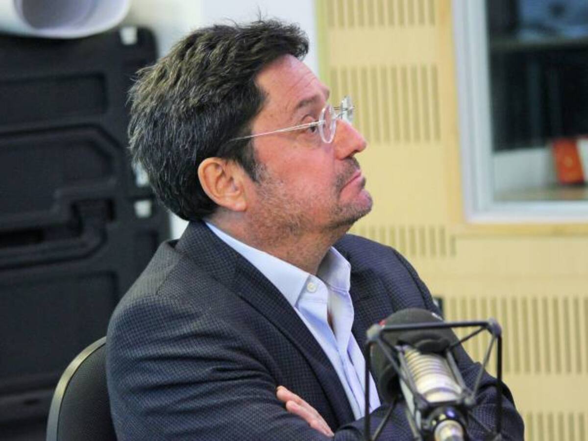 "Vivanco le está calentando el parche a Santos": F. Santos