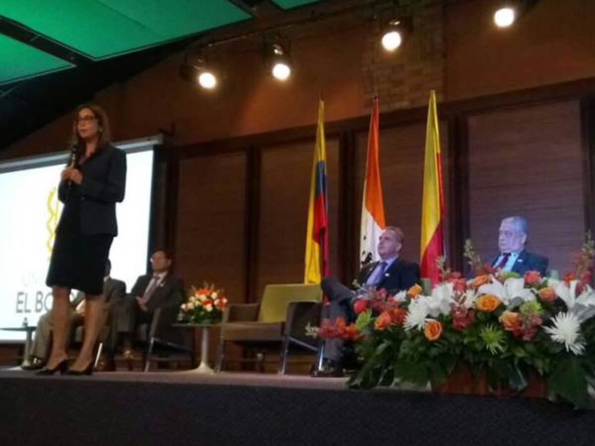 Universidad El Bosque recibe acreditación institucional de alta calidad