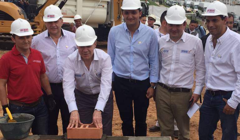 Ya puso el primer ladrillo para el proyecto de viviendas con cuota inicial.