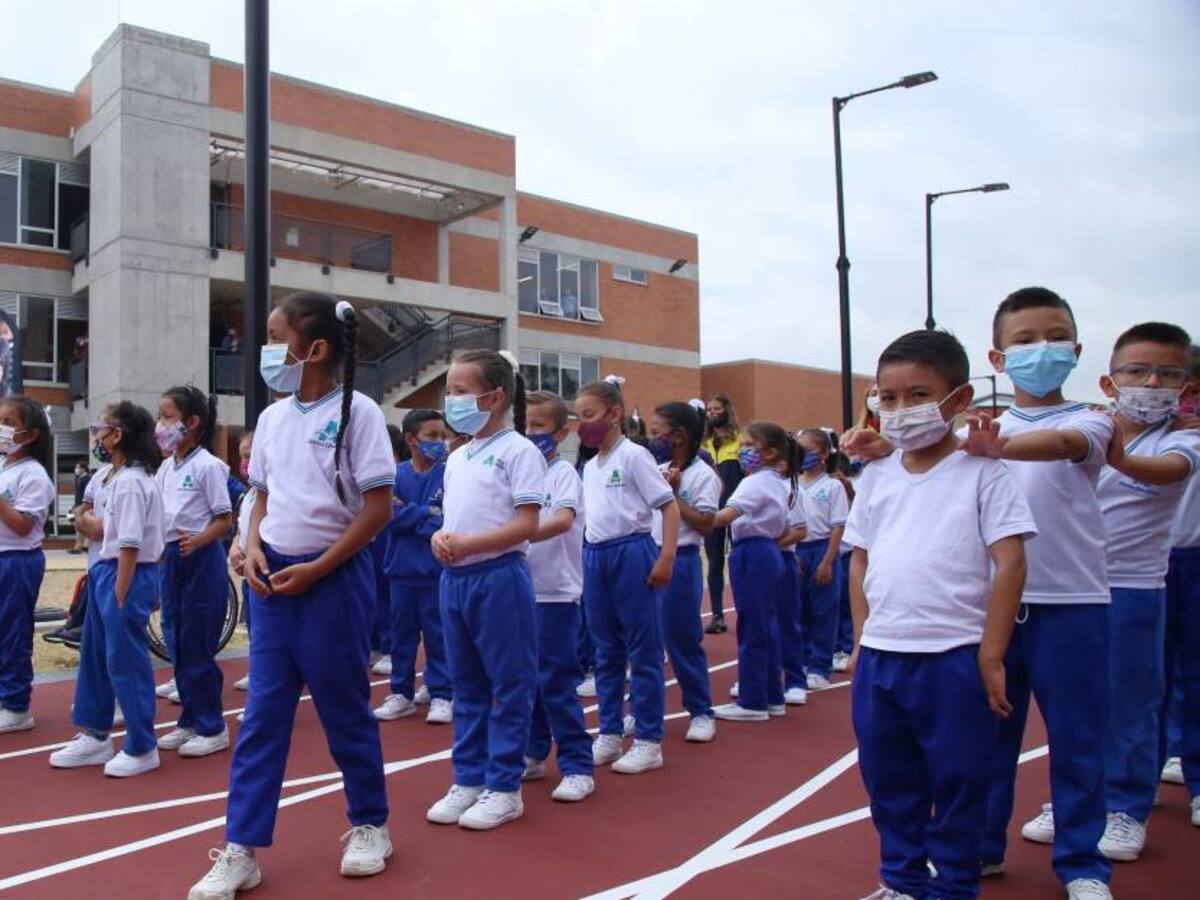 Padres de familia consideran el juego como factor fundamental en la crianza