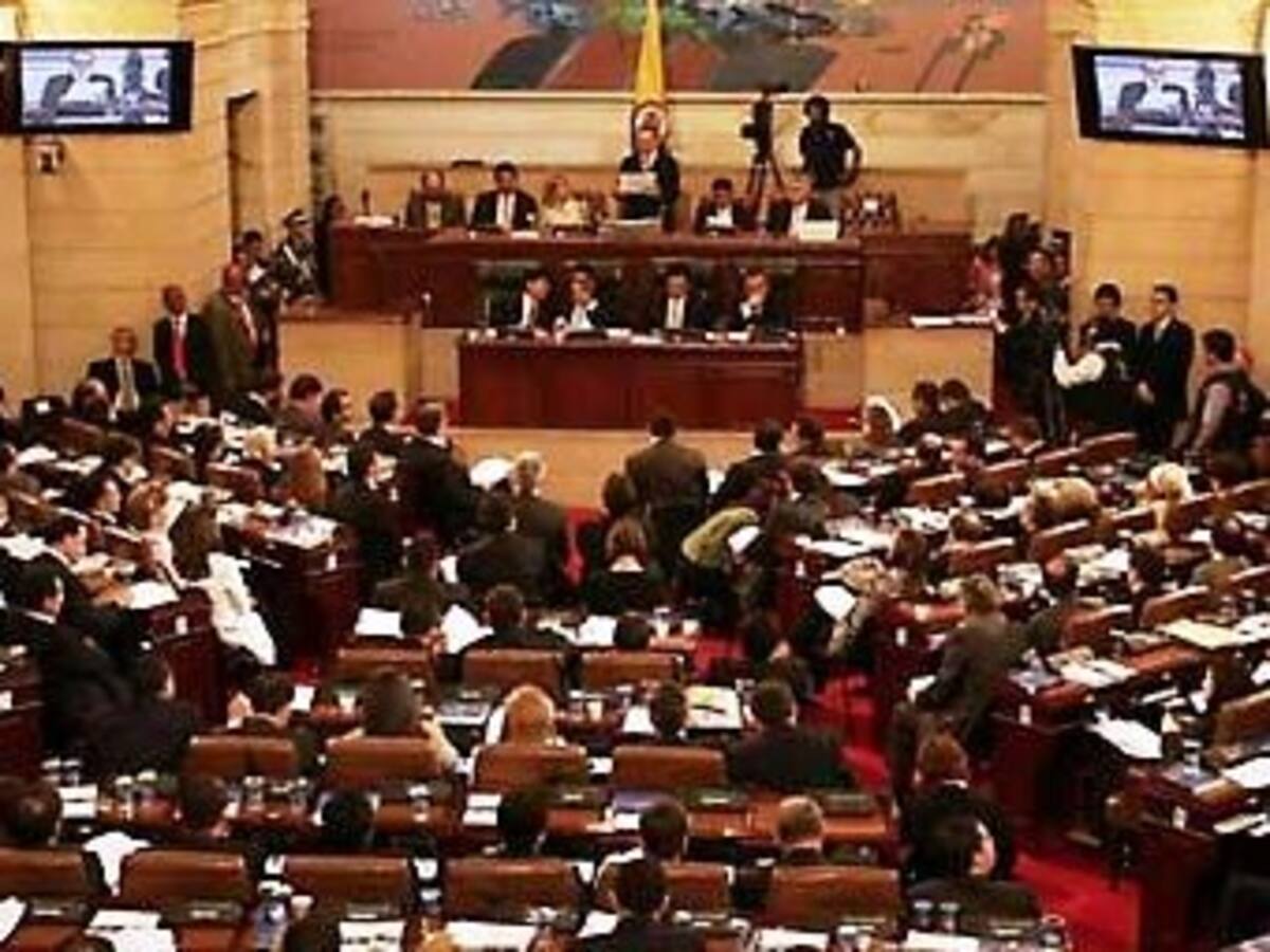 Nuevos tropiezos le surgen a la conciliación del referendo de la reelección