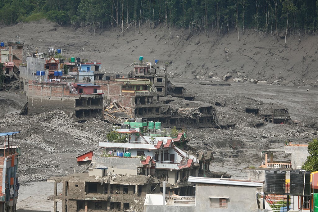 Avalancha entre Nepal y Tíbet. (Sanjit Pariyar / NurPhoto via Getty Images)