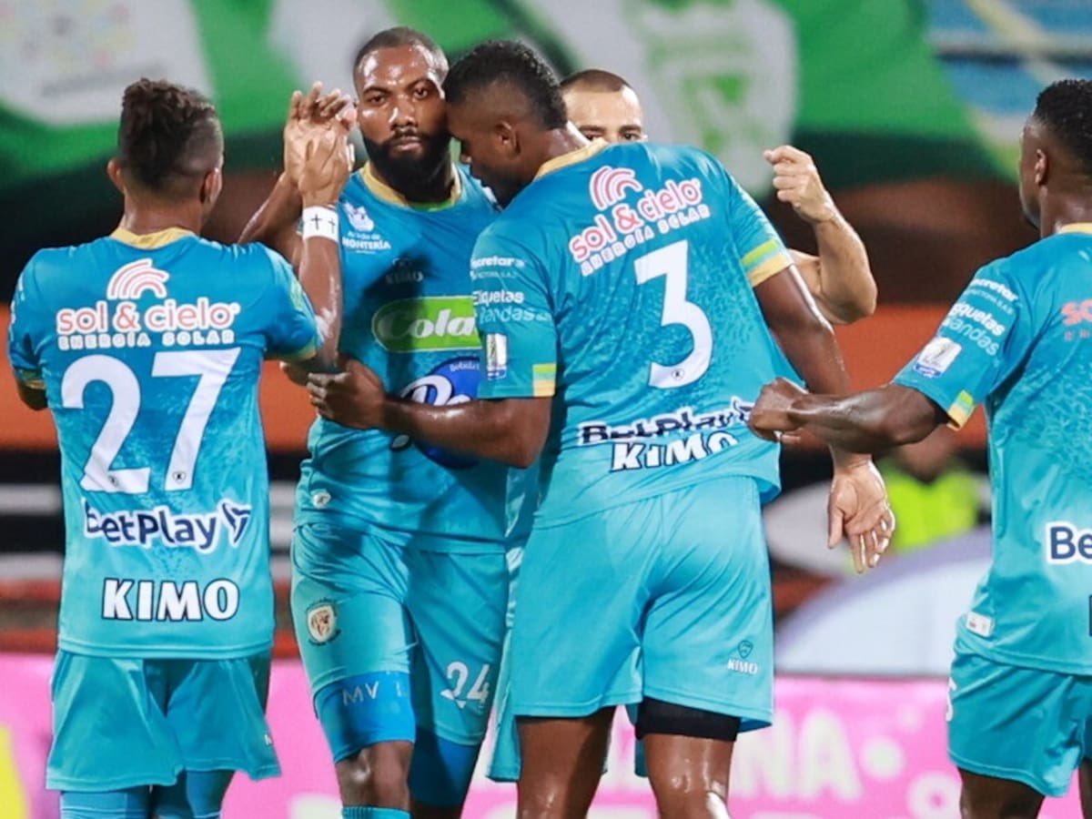 Jaguares delata a dos de sus jugadores: llegaron en estado de embriaguez