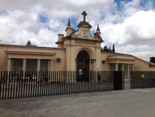 El cementerio fue puesto en servicio en 1836 por el gobernador Rufino Cuervo, bajo la presidencia de Francisco de Paula Santander.