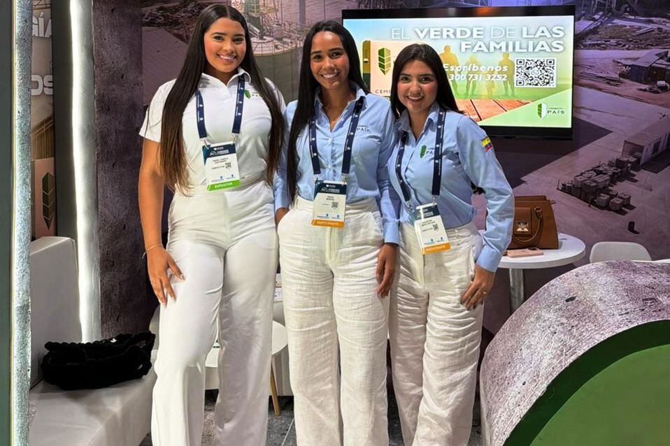 Cemento País se destaca en el XXII Congreso Nacional de la Infraestructura