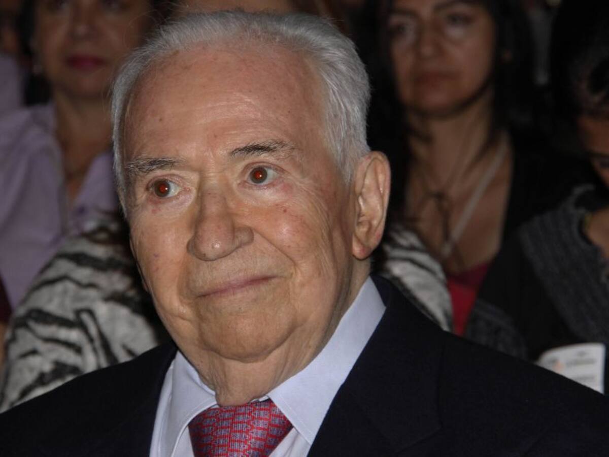Muestras de cariño al expresidente Belisario Betancur tras su fallecimiento