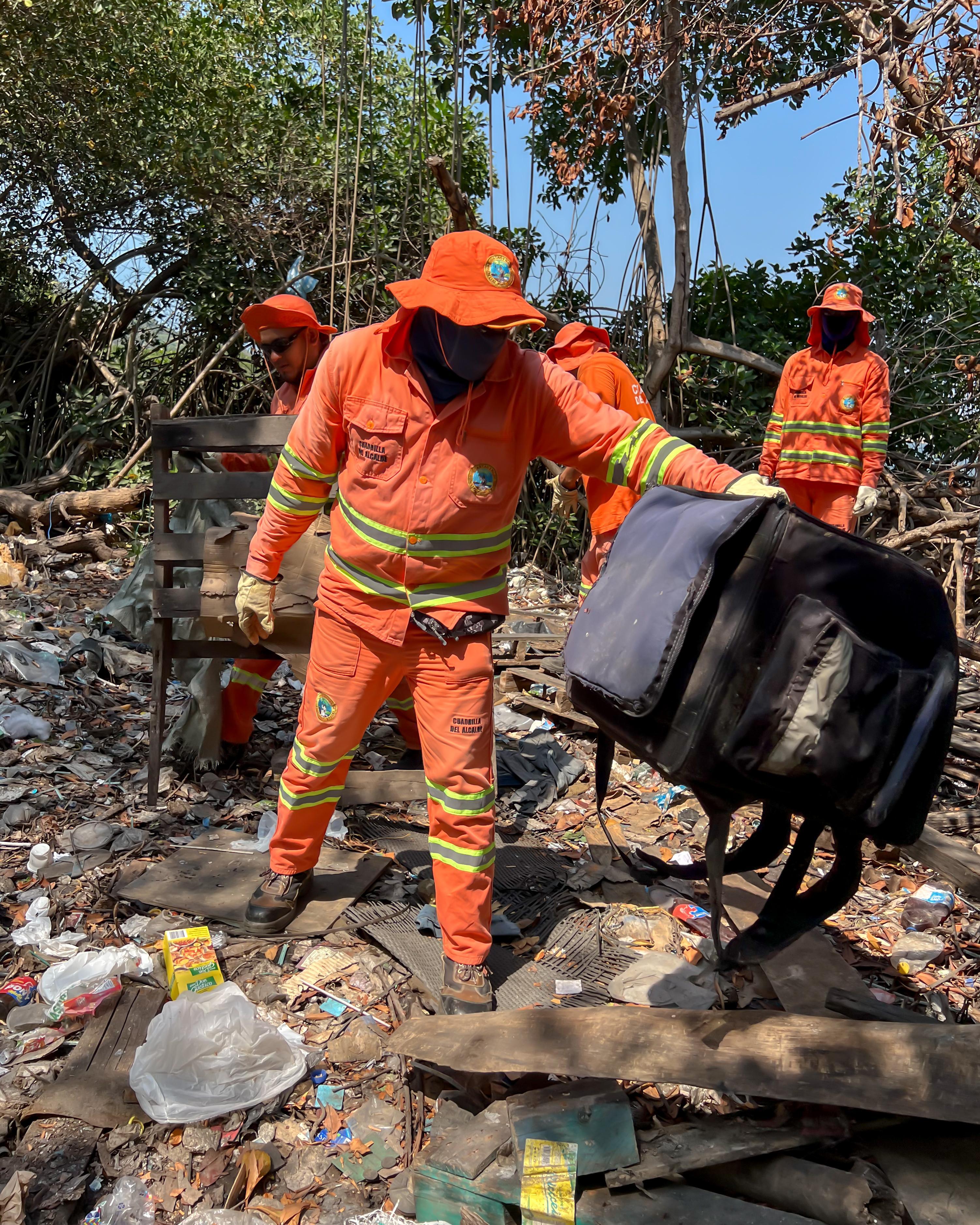 2.700 toneladas de desechos fueron retirados de las orillas de la ciénaga de Las Quintas