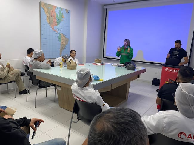 Unas 65 empresas se suman al pacto por la calidad del aire en Medellín