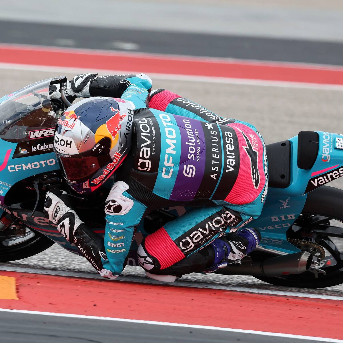 David Alonso gana el GP de Las Américas y se acerca al liderato del campeonato de Moto 3