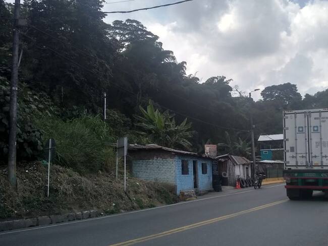 Transportadores rechazan cobro de peajes en Colombia