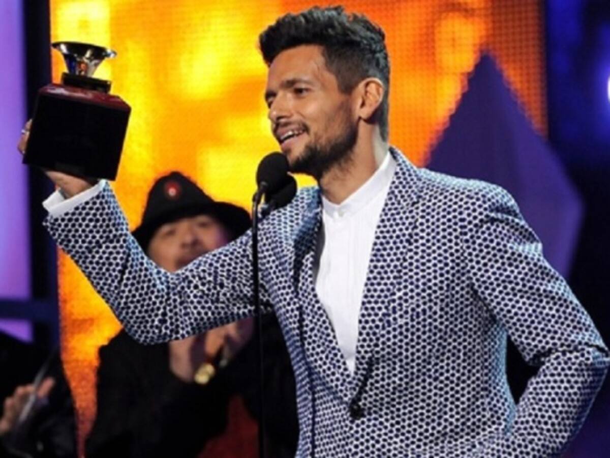 Draco Rosa y su libro "El secreto de la vida a base de las plantas"