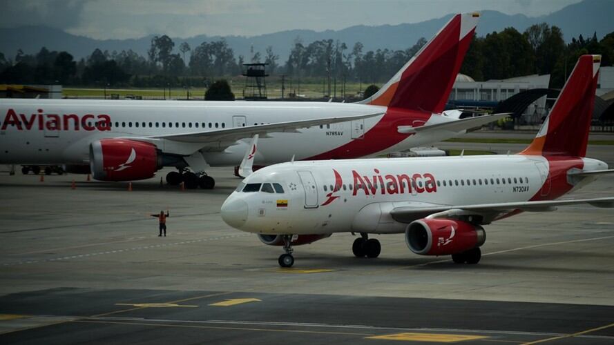 Cientos de pasajeros han resultado afectados por cancelaciones en vuelos de Avianca. Foto: Getty Images