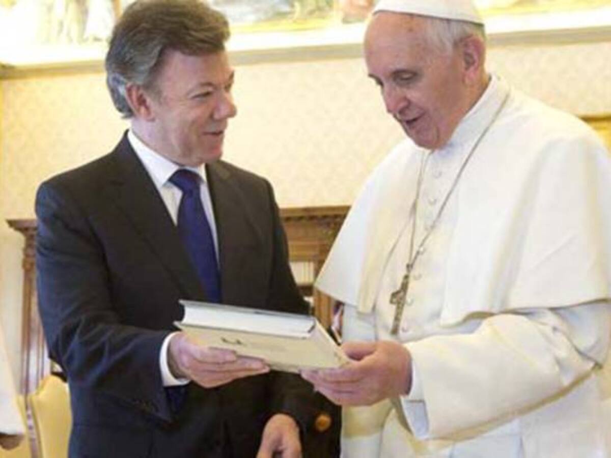 Es un inmenso honor la visita anunciada por el Papa Francisco a Colombia: Santos