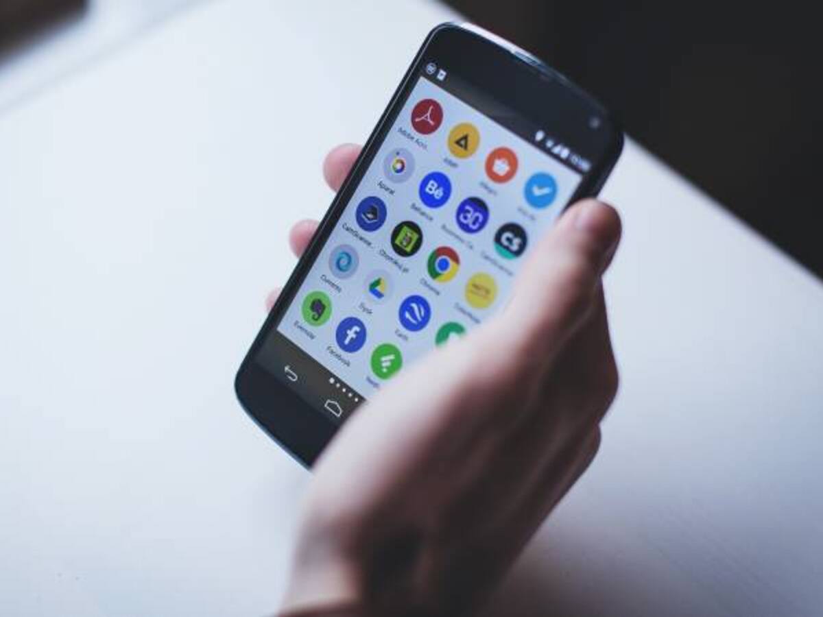 Entérese de las maneras en que Facebook puede afectar negativamente a las personas