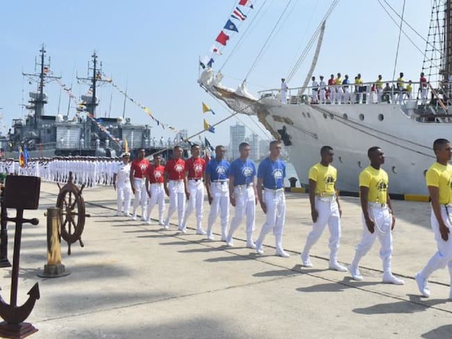 Buque ARC Gloria zarpa en Cartagena con alumnos de la Infantería de Marina