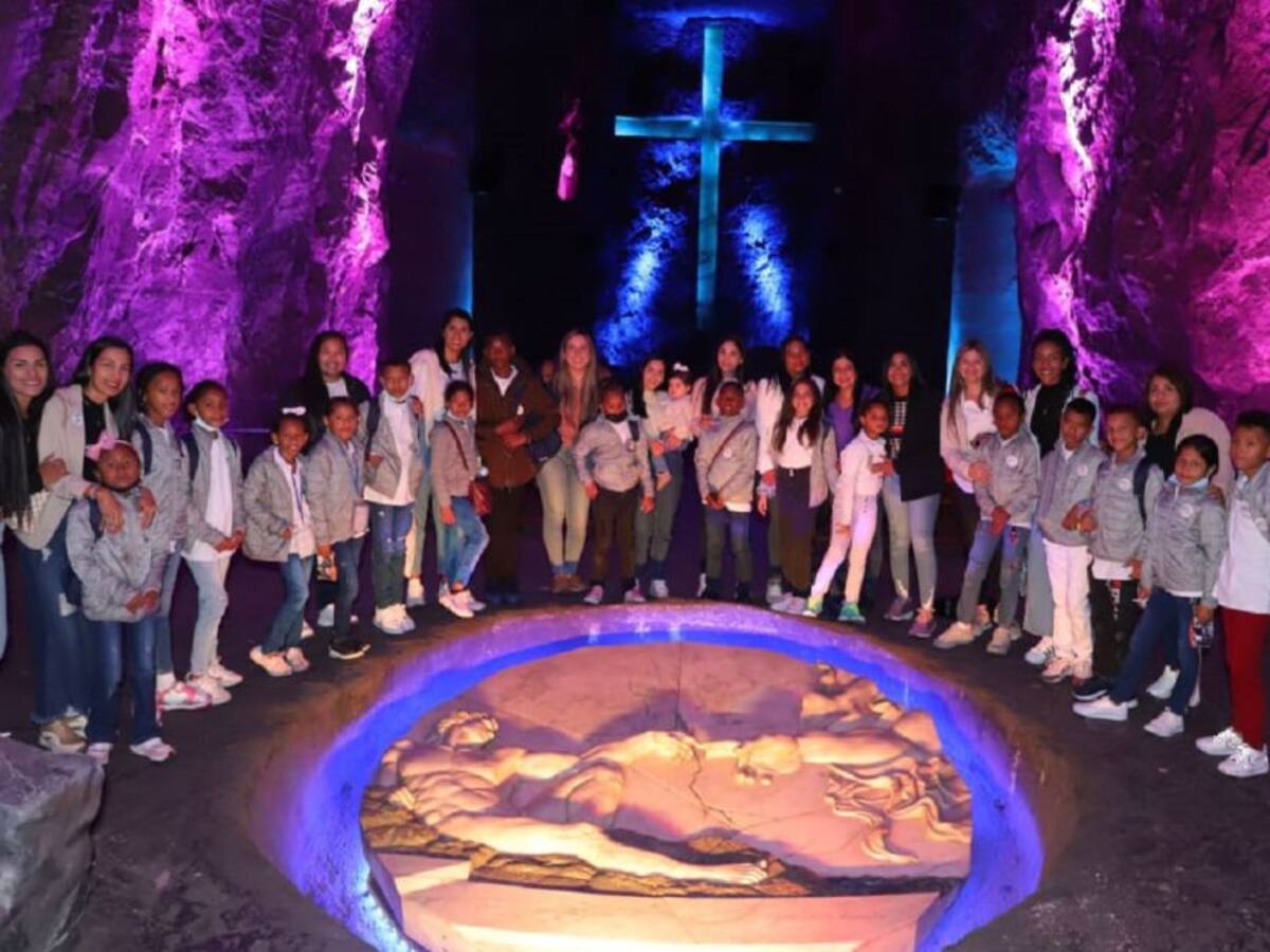 Niños bolivarenses visitaron la Catedral de Sal de Zipaquirá