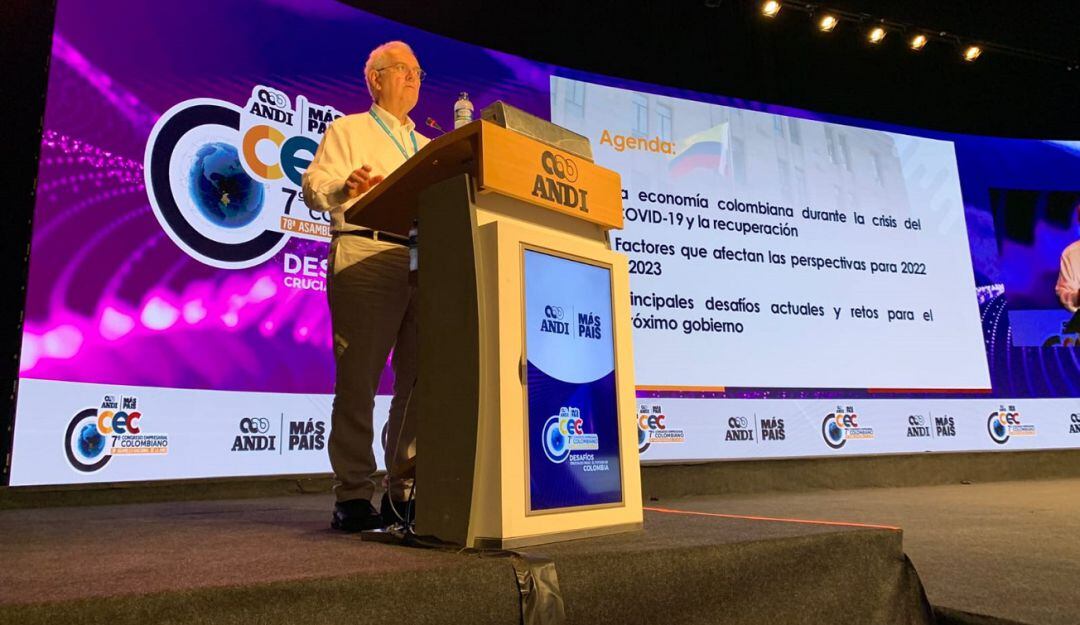 José Antonio Ocampo dijo en Cartagena tras un encuentro con los industriales que también se revisarán las zonas francas en el país