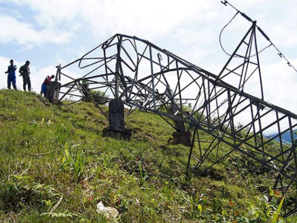 Con ataques a redes eléctricas y propaganda, ELN conmemora en Bolívar 50 años de muerte de Camilo Torres
