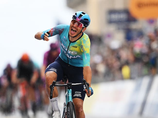 NAPLES, ITALY - MAY 14: Davide Ballerini of Italy and Team XDS Astana celebrates at finish line as stage winner during the 109th Giro d'Italia 2026, Stage 6 a 141km stage from Paestum to Naples / #UCIWT / on May 14, 2026 in Naples, Italy. (Photo by Dario Belingheri/Getty Images)