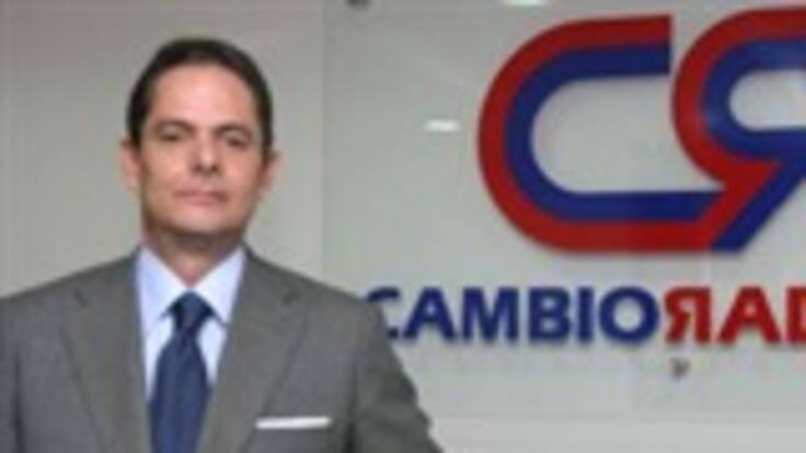 Germán Vargas Lleras de Cambio Radical, habla acerca de la posición de su partido frente al referendo, pero no descarta las prebendas de los votos