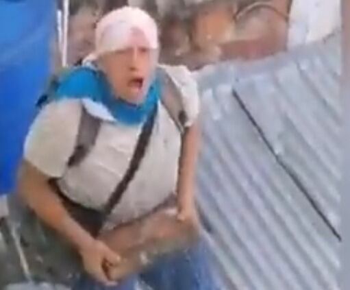 Condena de 21 años por golpear a una mujer