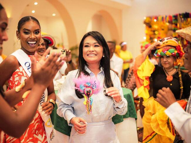 ¡Todos a la fiesta que nos une!