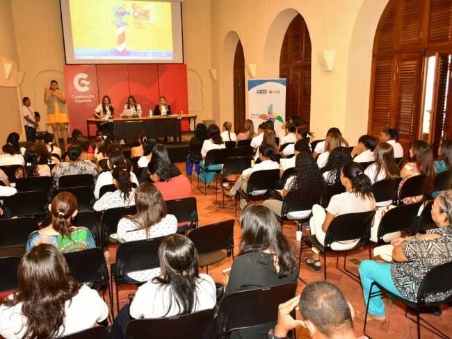 III foro distrital Cartagena: una mirada a las mujeres
