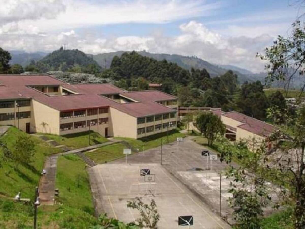 Juzgado de Manizales suspendió traslado de docentes del INEM