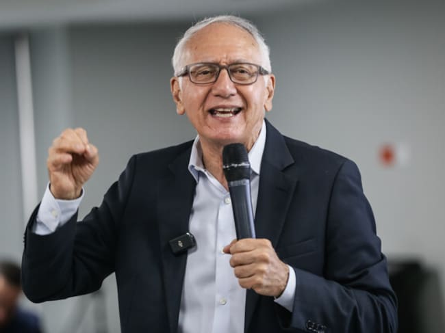 Ministro de Salud, Guillermo Alfonso Jaramillo.