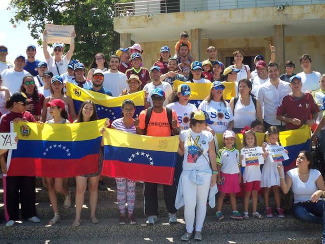 Venezolanos piden a Holmes Trujillo priorizar denuncias contra Maduro