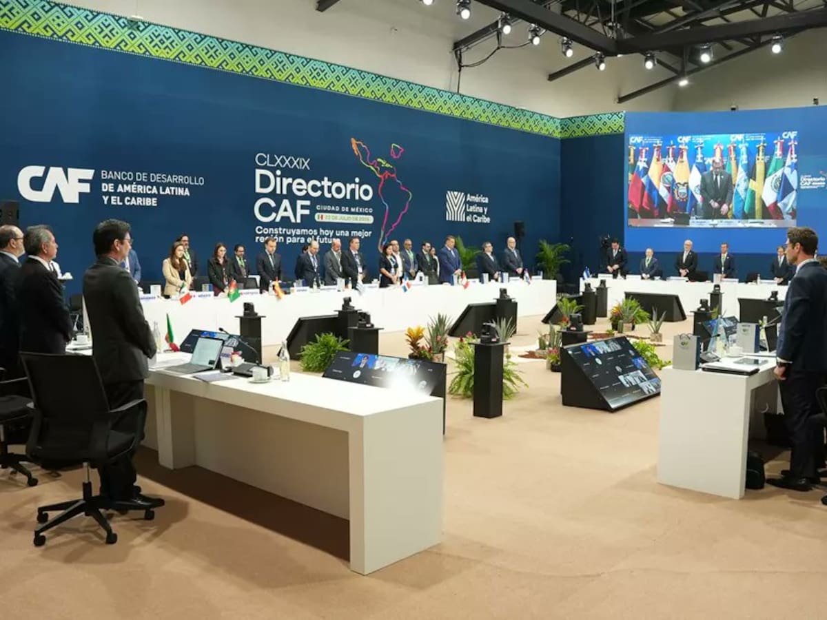 CAF iniciaría en 15 días el desembolso de US$9.000 millones para proyectos en Colombia hasta 2030