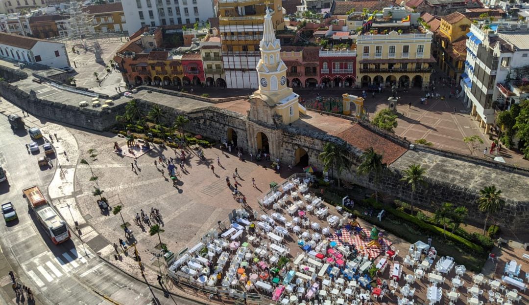 Ante esto, se prohibió la circulación de vehículos desde las 00:00 horas del 31 de diciembre, hasta las 06:00 horas del sábado 1 de enero.
