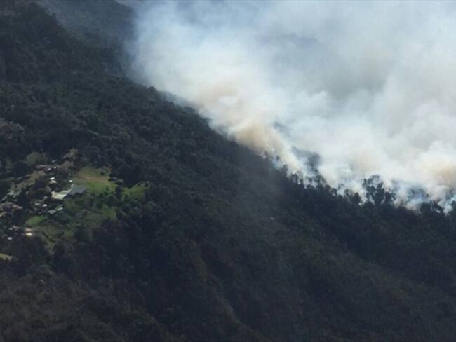 Alertas en 101 municipios de Antioquia por calor e incendios forestales