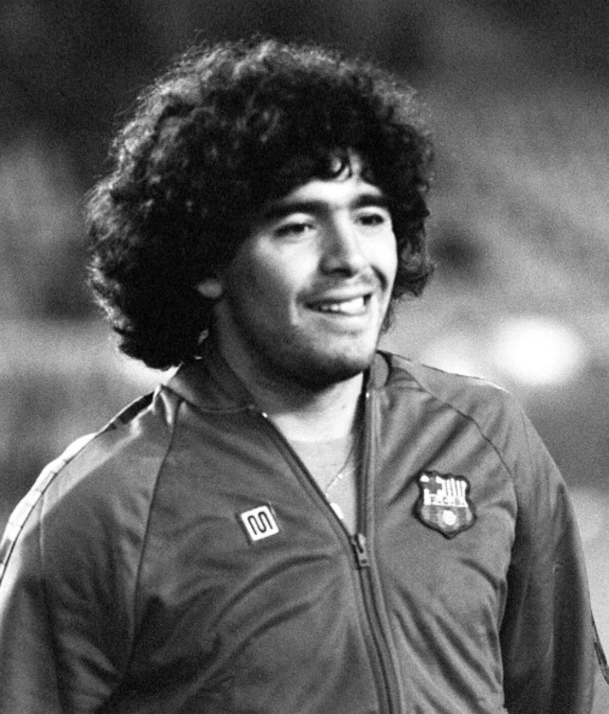 Maradona también jugó para el Barcelona de España.