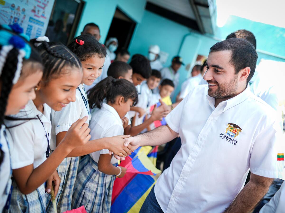 En Bolívar 7.500 niños reciben dotación escolar por alianza entre gobernación y Ecopetrol