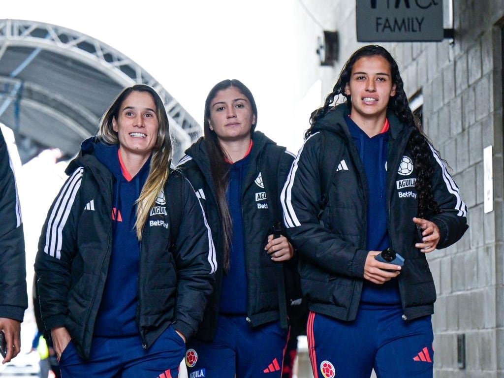 Las jugadoras de la Selección Colombia femenina durante su participación en la She Believes Cup / Twitter: @FCFSeleccionCol.