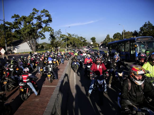 Proliferación de motos obedece a mal servicio de transporte público
