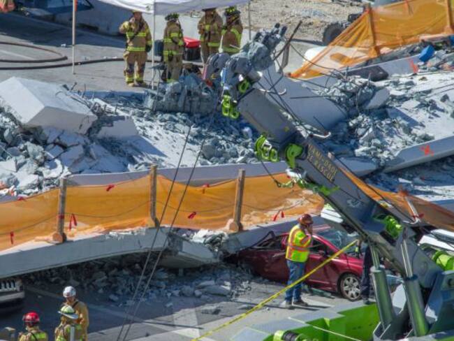 Es incierto número final de muertos por desplome de puente en Miami