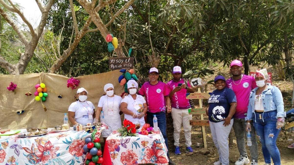 60 emprendedoras participan en el festival del dulce y salado en Santa Catalina