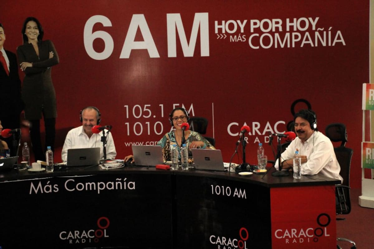 Durante este espacio radial estarán el alcalde de Neiva, Rodrigo Lara Sánchez; el gobernador del Huila, Carlos Julio González; el secretario de cultura de Neiva, Raúl Rivera Cortés, además de José Antonio Castañeda, de la famosa banda Los Borrachos, una agrupación folclórica y musical que hizo grande las fiestas del bambuco.