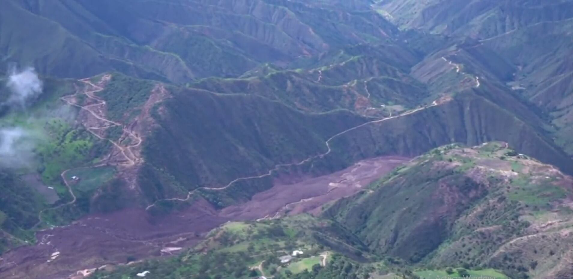 Deslizamiento en Villa Caro Norte de Santander por lluvias. Foto Ejército Nacional